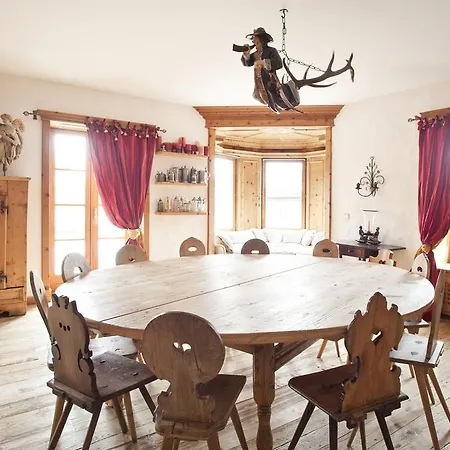 顶级世界公寓 公寓 *